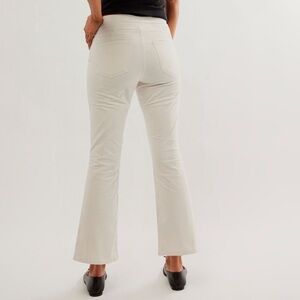 Free People In My Feelings Crop Slim Velvet Fare Pants in Sea Salt size Large